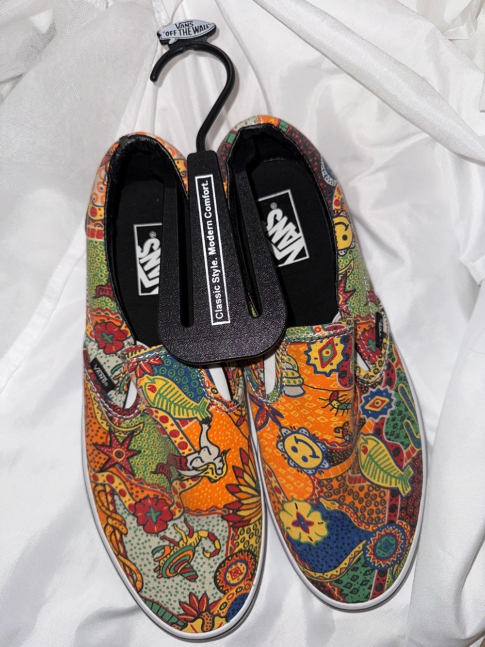 RARE Vans Van Doren Multi Color Aborigi Classic Slip On Shoes Sneakers - Picture 2 of 3